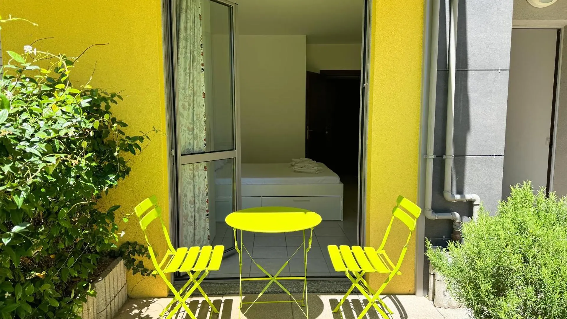 Two-Room Apartment With Garden And Parking كومو